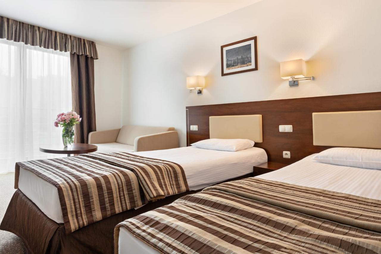Hotel Olympic Spa & Wellness Ustron Extérieur photo
